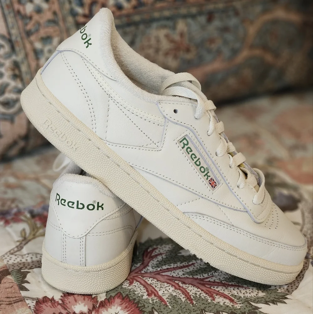 Reebok White and Green Sneakers - Picture 1 of 12